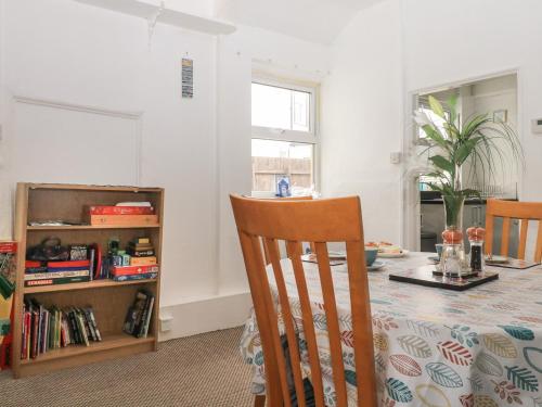 外部景觀, Clarendon House in 道利什市中心