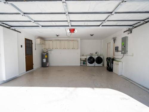 LARGO RETREAT 3bed 2bath close to CLEARWATER BEACH in Largo, USA