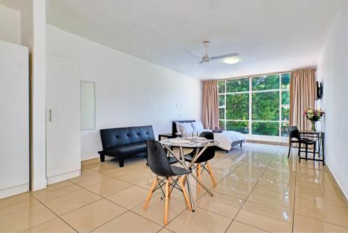 บริการและสิ่งอำนวยความสะดวก, Inn & Out Sandton Park in โยฮันเนสเบิร์ก