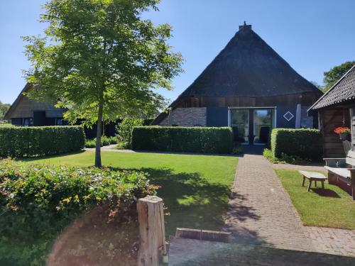 Garden, Gastenverblijf Lheederhof in Dwingeloo