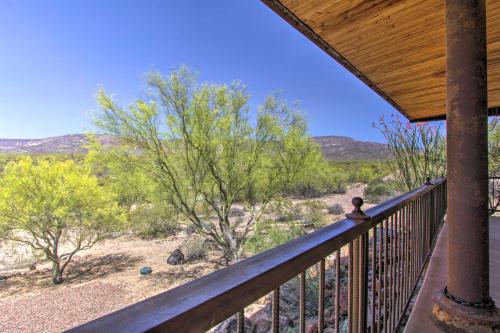 Unique Phoenix Abode with 2-Tier Patio and Grills, Anthem