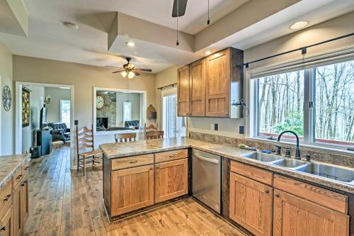 Family-Friendly Terra Alta Home with Lake View! in Terra Alta