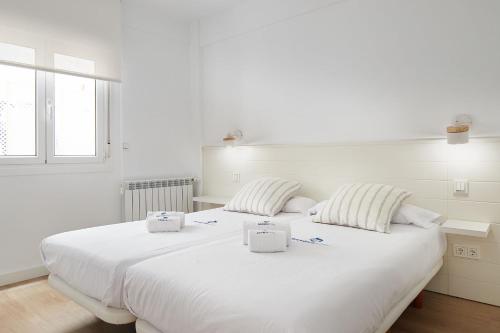 Malibu - Basque Stay - image 2