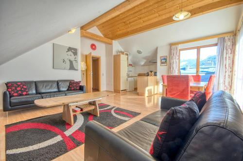 Apartment Central by Alpen Apartments Zell am See