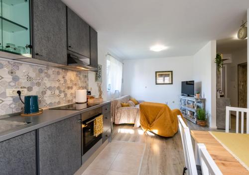 Konyha, Apartman Tina in Metkovic