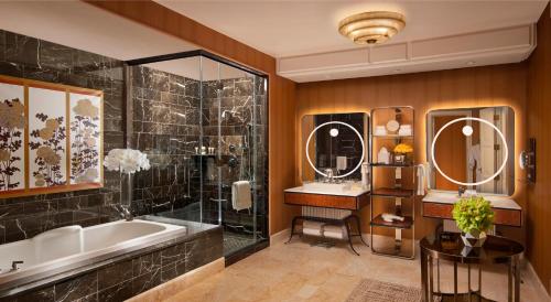 Wynn Las Vegas - image 7