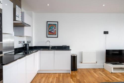 Stunning Riverside View Apartment, near Canary Wharf & O2, Londýn (fotografie 10)