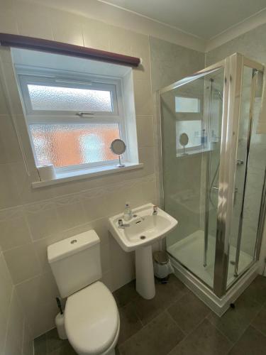 Small Single Room image 1