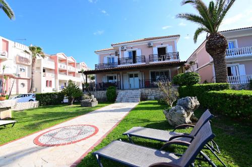  Nadia's Studios & Apartments in Argassi