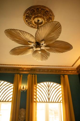 Apartment image 10