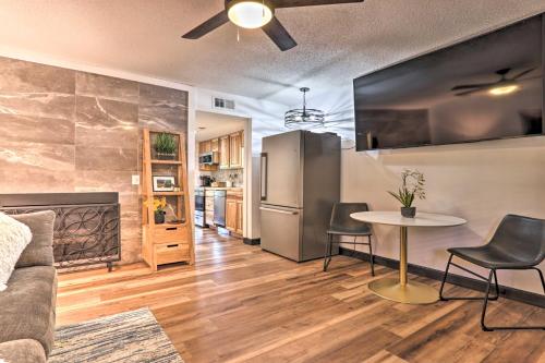 Modern Gatlinburg Condo with Patio Walk to Downtown in Gatlinburg, USA