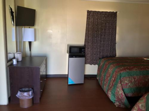Skyland Inn - Bristol in Hilander Park, USA