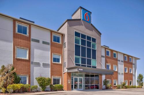 Motel 6-Norman, OK Norman