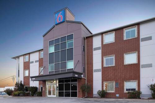 Motel 6-Norman, OK