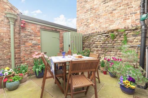 Chapel Cottage - image 9
