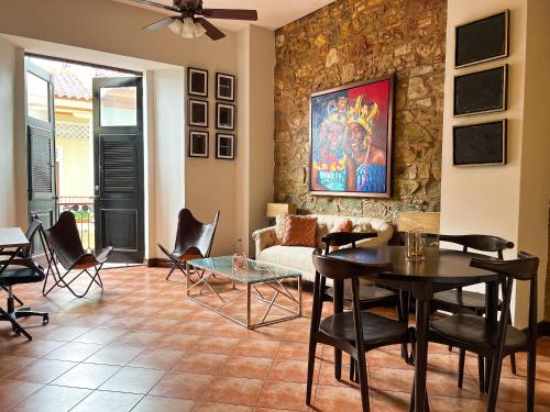 One-Bedroom Apartment image 1