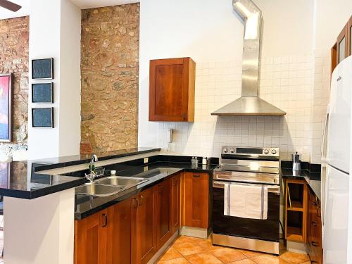 One-Bedroom Apartment image 10