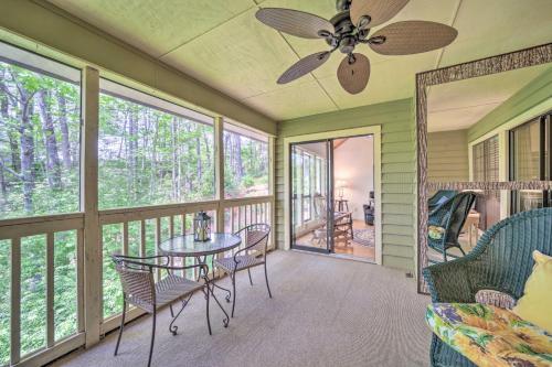 Scenic Sapphire Condo with Deck and Gas Grill! in Sapphire, USA