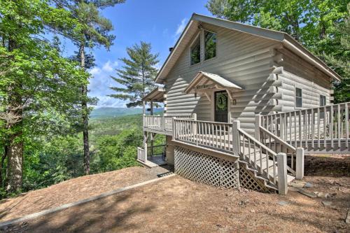 Treetop Hideout with Long-Range Mountain Views! in Cherry Log, USA