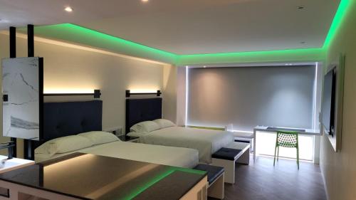 room detail thumbnail 0