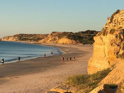 Port Willunga Ocean Views Beachhouse