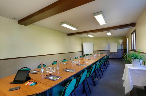 Contact Hotel de France Contres-Beauval-Cheverny - 비즈니스 센터