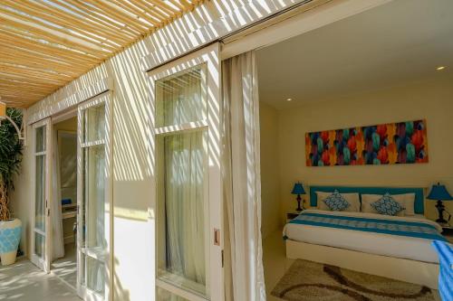 Awila Villas Kuta 3-Bedroom Private Pool Villas Near Kuta Beach - image 3