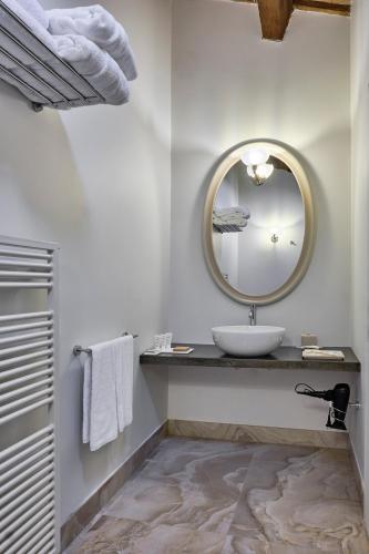 Palazzo Viviani - Castello di Montegridolfo