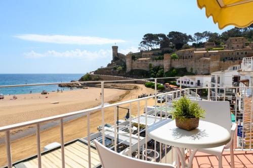 Deluxe Double Room with Ocean View and Balcony
