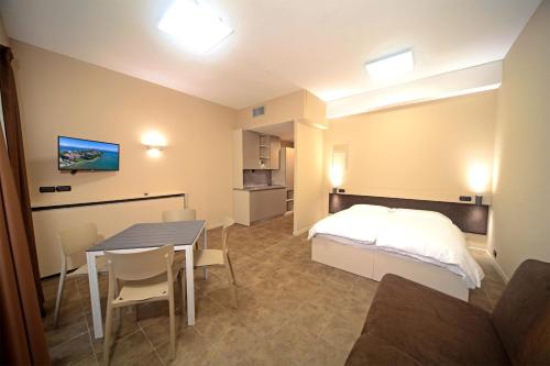 Hotel Smeraldo - image 11