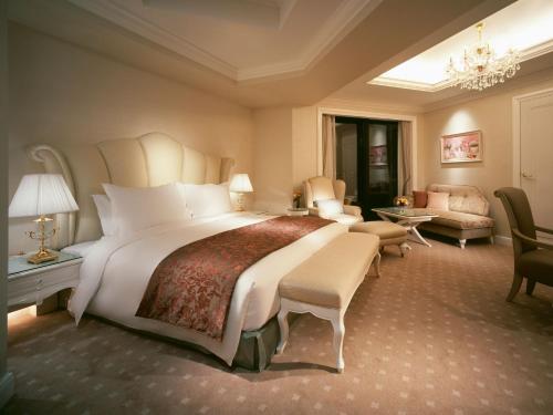 Precious Double Room - Luxury Floor