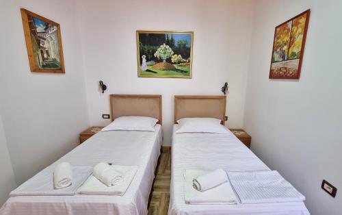 Comfort Triple Room image 1