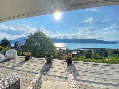 Villa with beautiful lake view Annecy gîte à louer Menthon-Saint-Bernard
