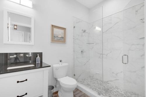 The Coastline Inn by RealJoy Vacations - image 32