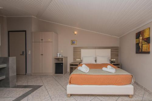 Planos Beach Hotel Room Type - Double or Twin Room