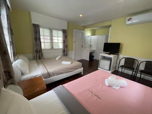Utopia Resort Room Type - Bungalow