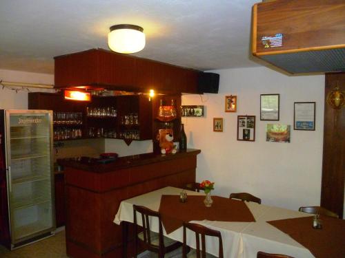 Restaurante, Pension Migr in Harrachov