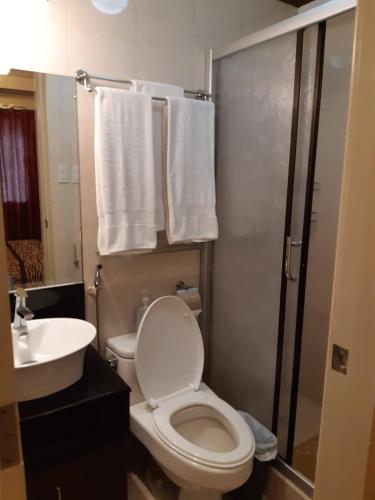 Sarasota Residential Resort cluster 4 Unit 6B and 6C by Manny Newport Blvd, across NAIA T3 & near Resorts World Manila, Pasay City, Manila (fotografie 10)