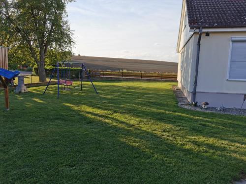 花園, Wohnung Michelle in 埃厄基興