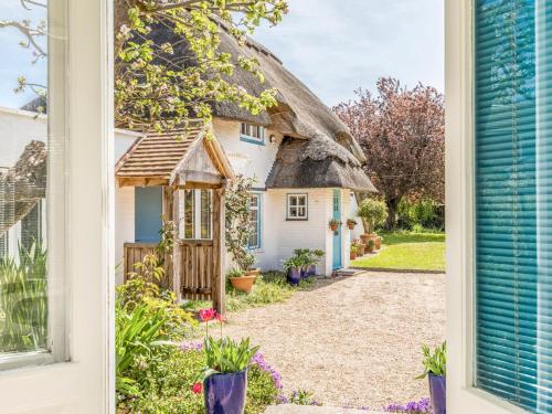 Pass the Keys Charming Apartment Attached To Thatched Cottage