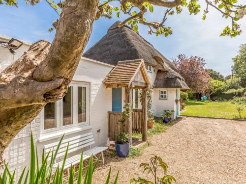 Pass the Keys Charming Apartment Attached To Thatched Cottage