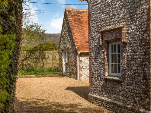 Pass the Keys Charming Country Cottage With Spectacular Views