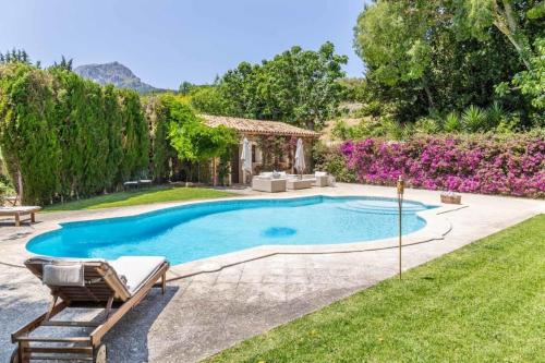 Mallorca Beautiful Villa with pool in Puigpunyent gîte à louer Galilea