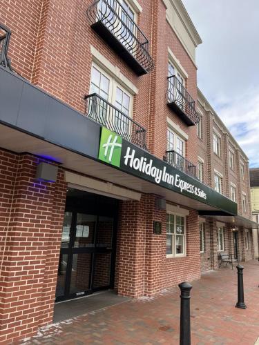 Holiday Inn Express & Suites - Dahlonega - University Area, an IHG hotel - Hotel - Dahlonega