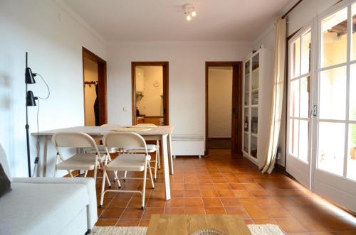 บริการและสิ่งอำนวยความสะดวก, Les Palmeres 8 in ลาตอเร เบยา