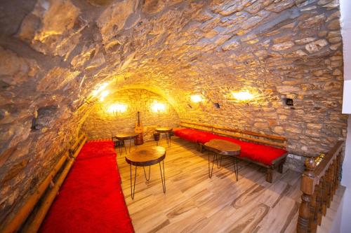 Berati Castle Hotel - image 12
