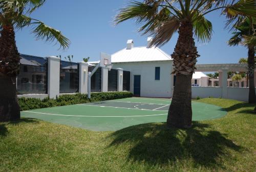 Three-Bedroom House image 5