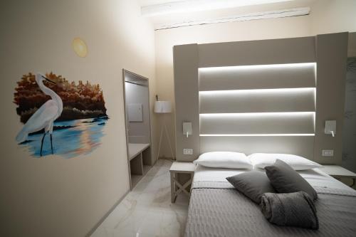 Deluxe Double Room image 2