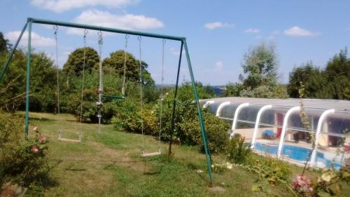 maison piscine privée proche de Rodez