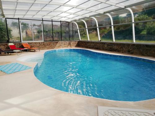 maison piscine privée proche de Rodez